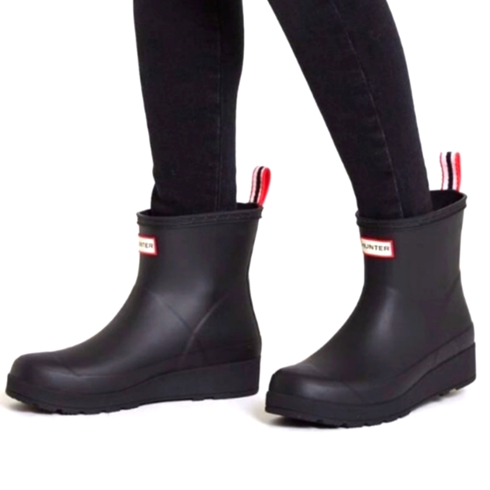 Never worn HUNTER Original Play Short Rainboots wedge boots size 7 black